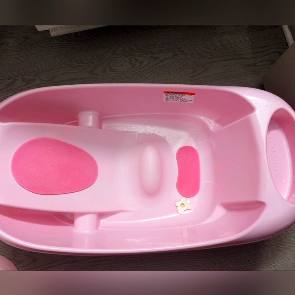 Splish n Splash Newborn to Toddler Tub - Pink